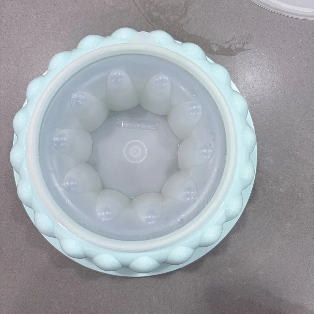 TUPPERWARE JEL-RING Jello MOLD 3 Piece Mold, insert, & Lid Green 1201 1202 1203